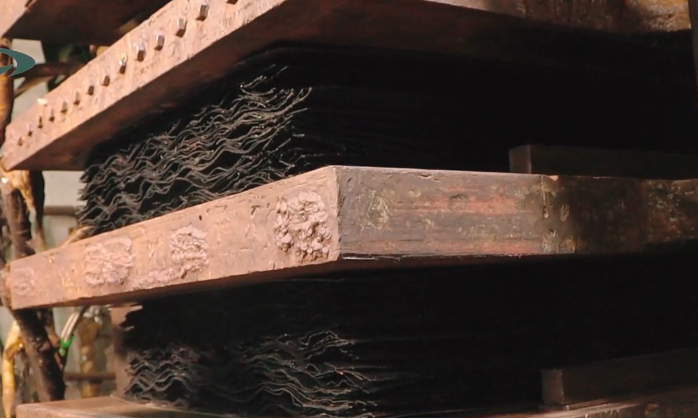 Extruded sheet